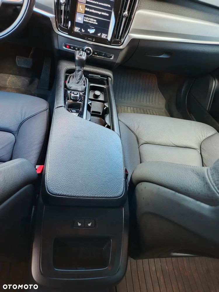 Volvo V90 D5 AWD Momentum - 25