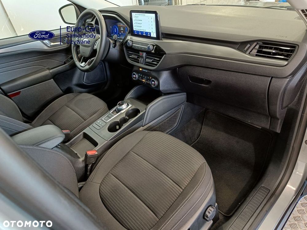 Ford Kuga - 16
