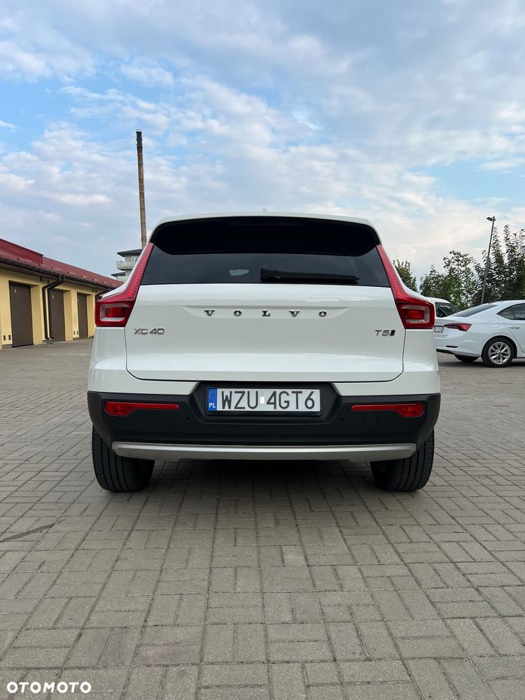 Volvo XC 40 T5 AWD Momentum - 5