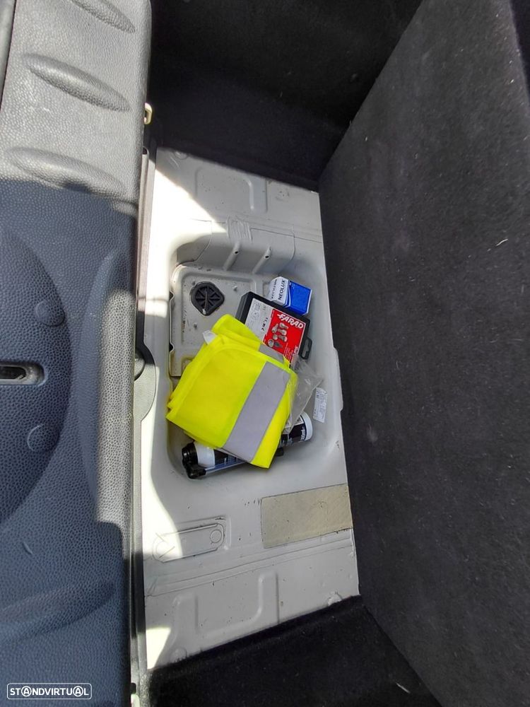 MINI 3 Portas Cooper D - 39