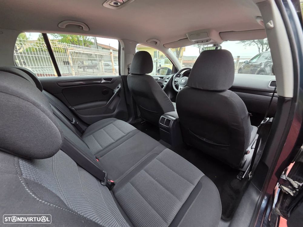 VW Golf 2.0 TDi Confortline - 10