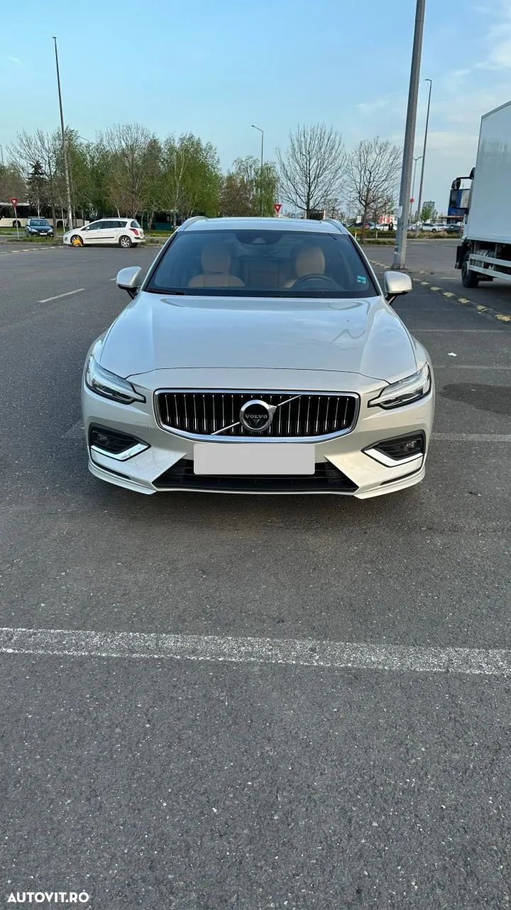 Volvo V60 B4 MHEV AT8 FWD Inscription - 17
