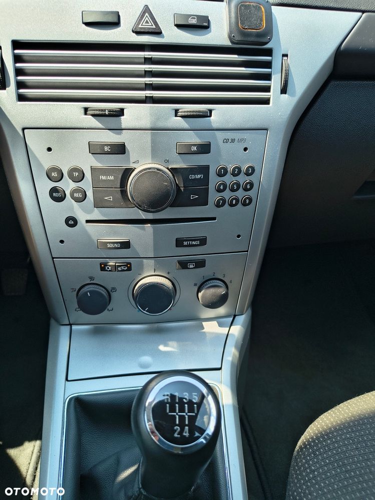 Opel Astra - 11