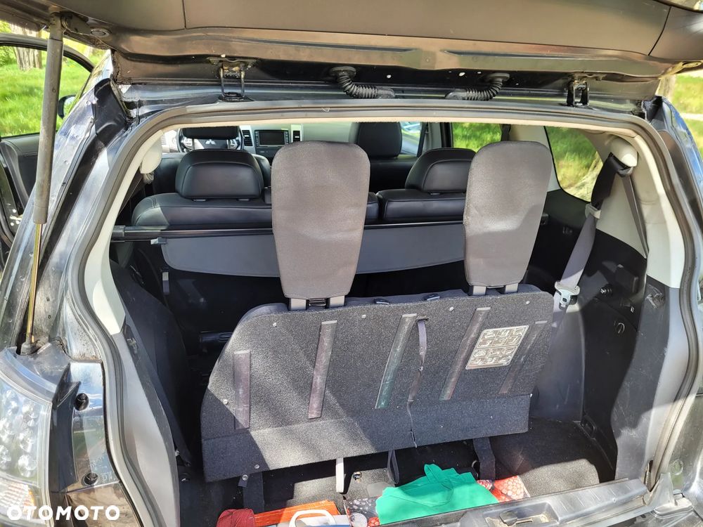 Mitsubishi Outlander - 21