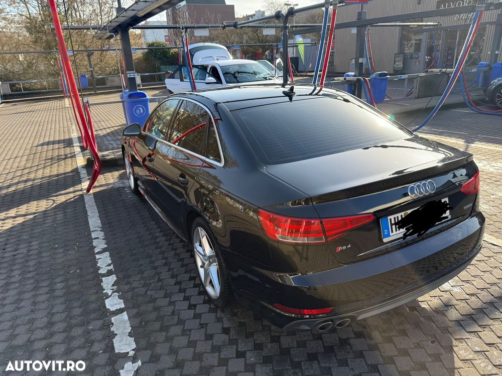Audi A4 2.0 TDI quattro S tronic Sport - 10