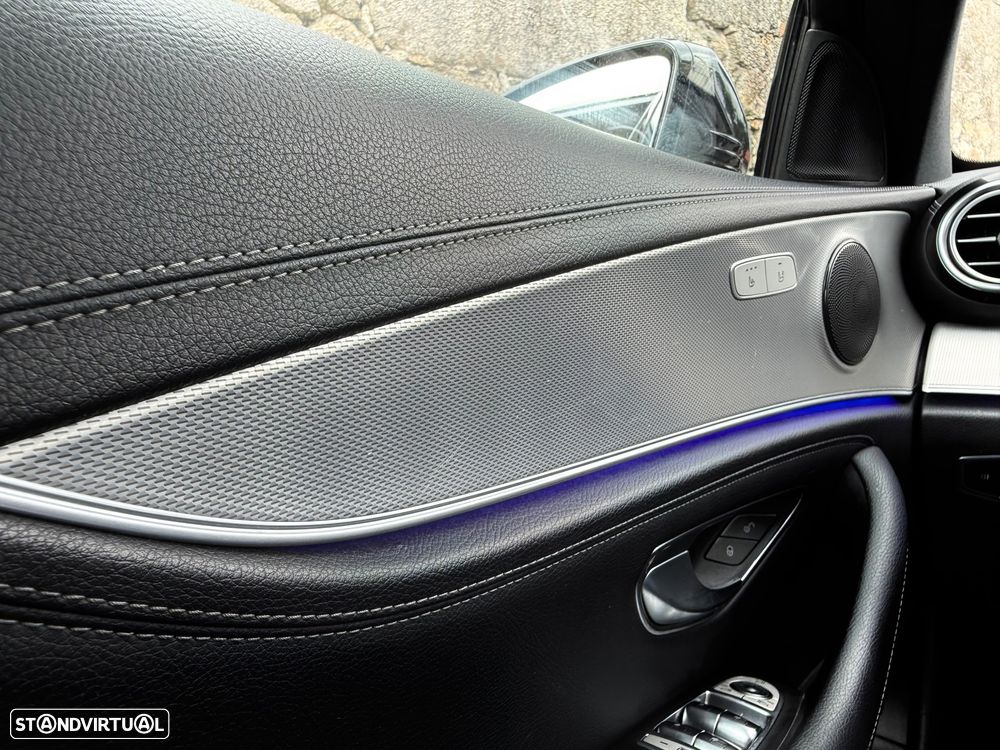 Mercedes-Benz E 300 d AMG - 37