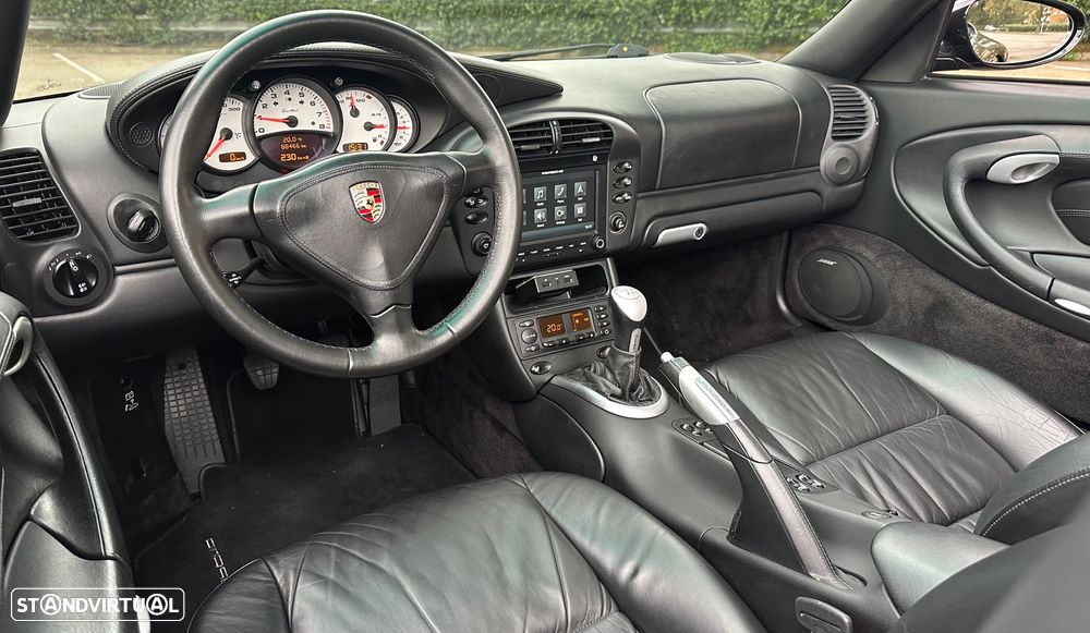 Porsche 911 (996) Turbo - 32