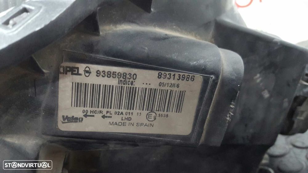 FAROL DIREITO OPEL VIVARO FURGÓN/COMBI (07.2006 =>) COMBI 2.7T  L1H1 - 8