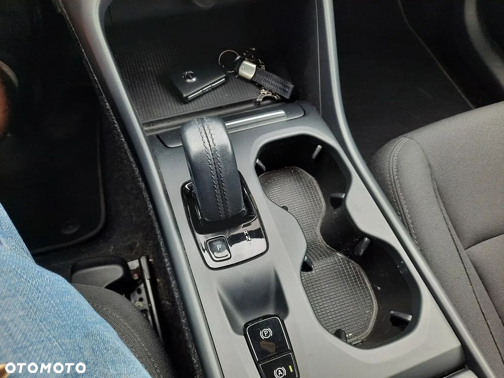 Volvo XC 40 T3 Momentum - 38
