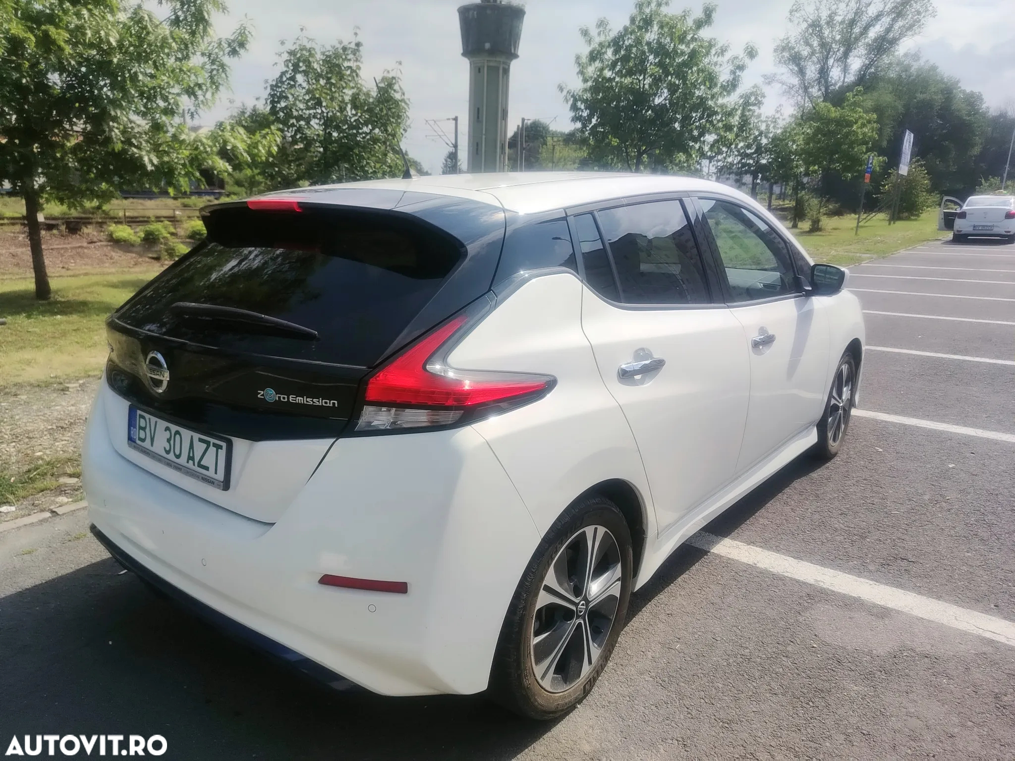 Nissan LEAF N-Connecta - 14