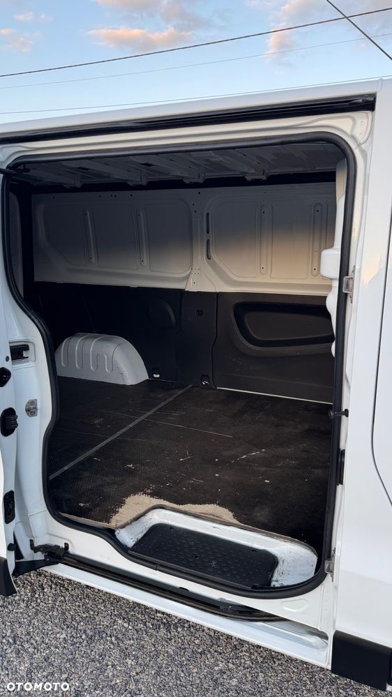 Opel VIVARO, Salon Polska LONG - 17