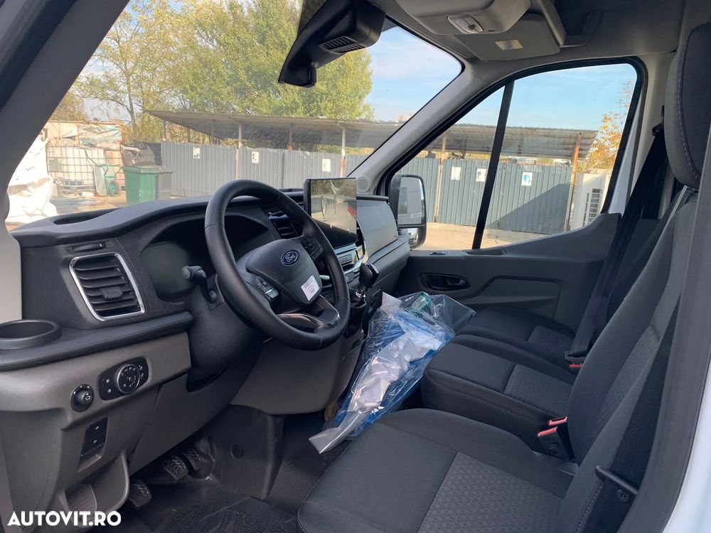 Ford Transit - 12