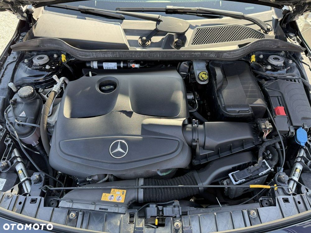 Mercedes-Benz GLA 200 7G-DCT Style - 35