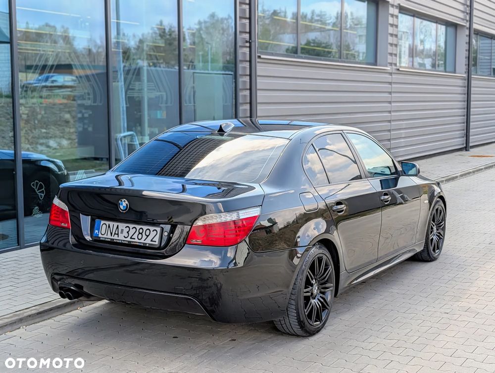 BMW Seria 5 530d Sport-Aut Edition Sport - 2