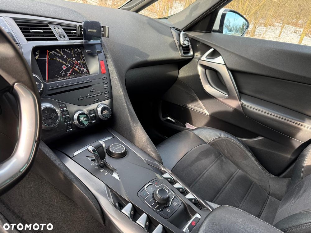 Citroën DS5 2.0 HDi Hybrid4 SoChic MCP - 8