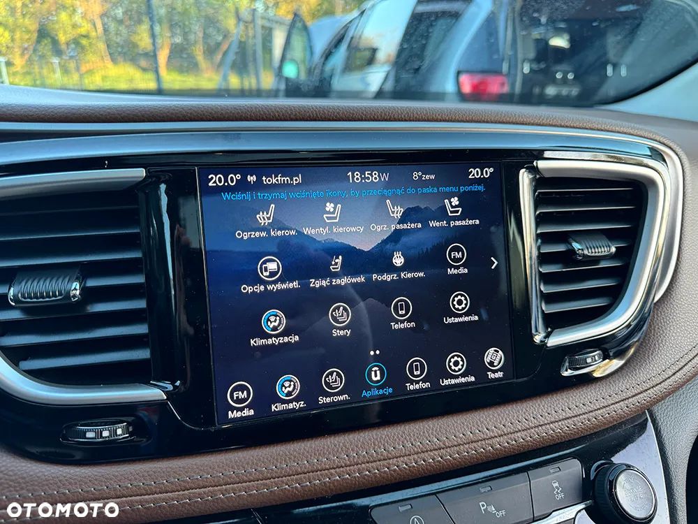 Chrysler Pacifica - 35