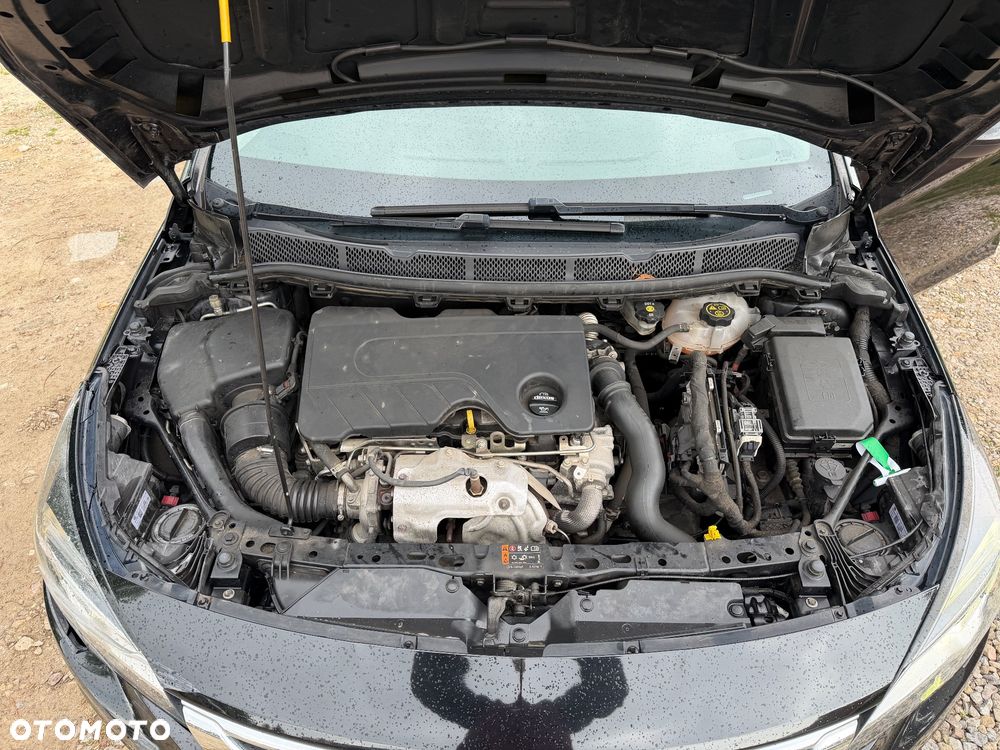 Opel Astra 1.6 CDTI Elite S&S - 25