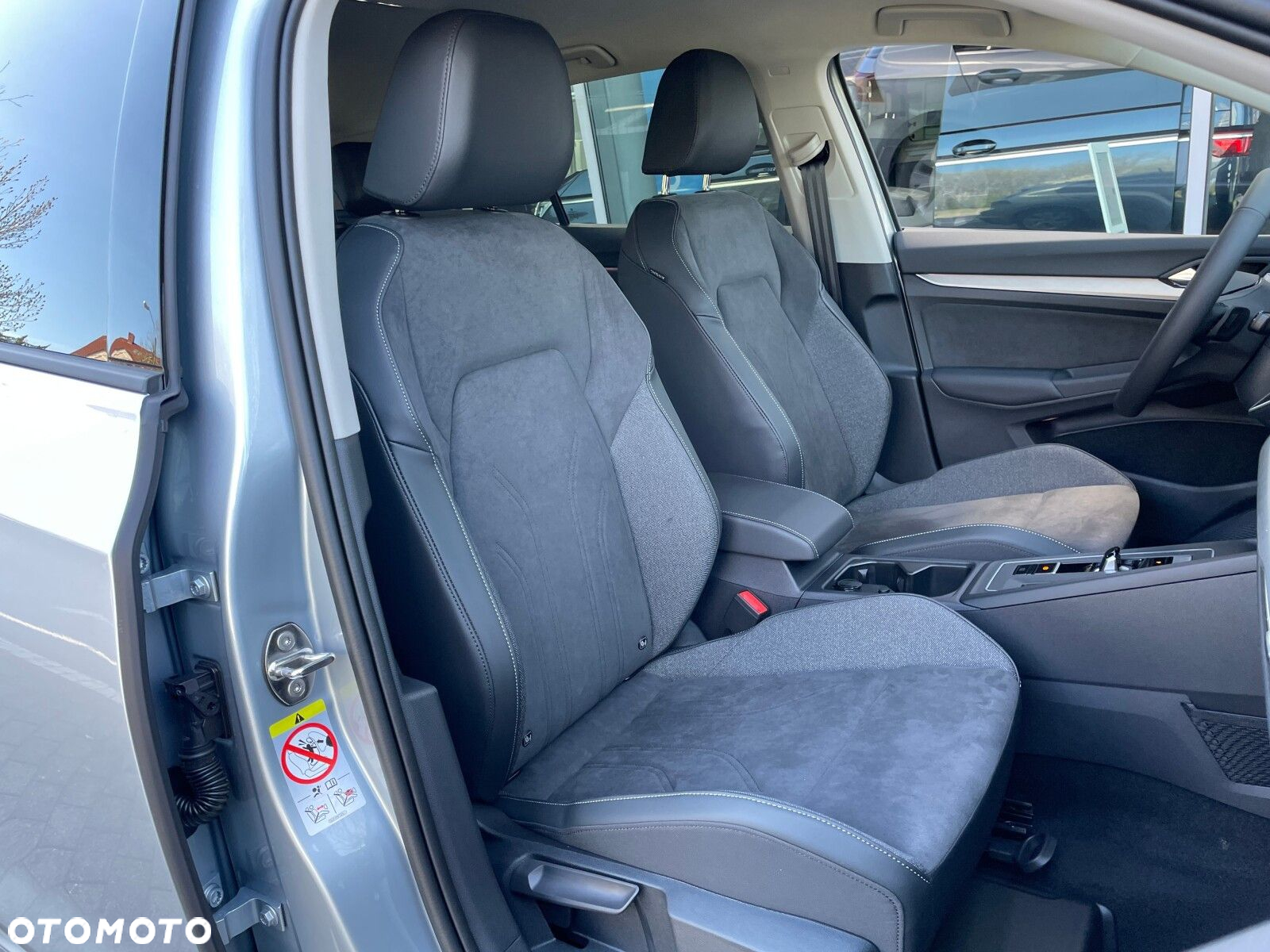 Volkswagen Golf VIII 1.5 eTSI mHEV Life Plus DSG - 14