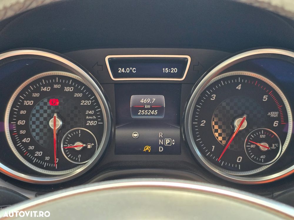 Mercedes-Benz GLS - 24