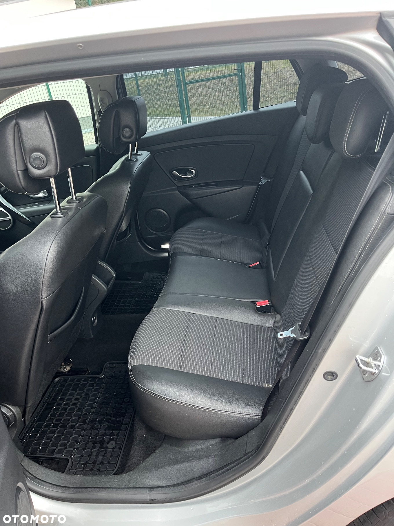 Renault Megane Grandtour TCe 130 Bose Edition - 7