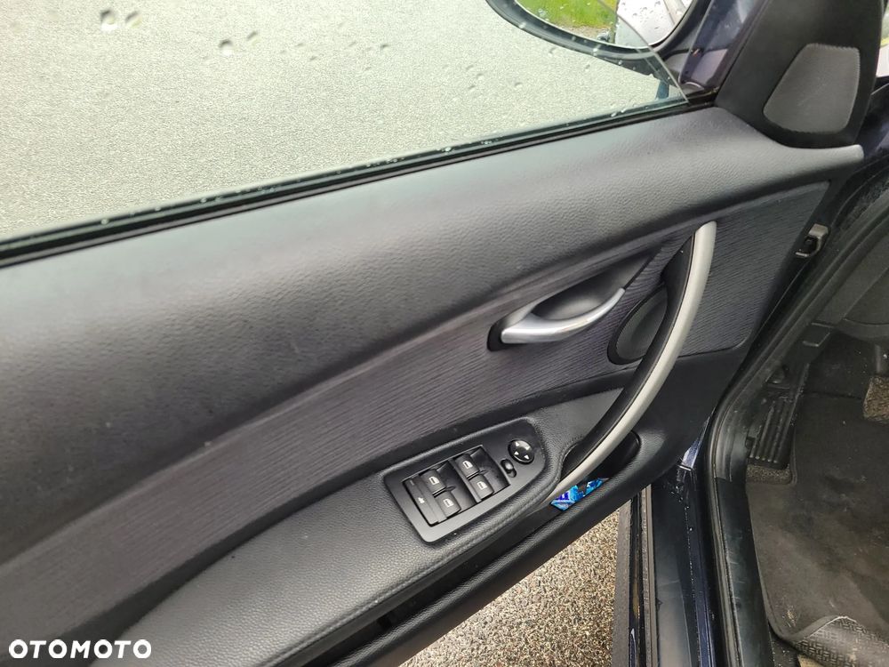 BMW Seria 1 118i Edition Sport - 12