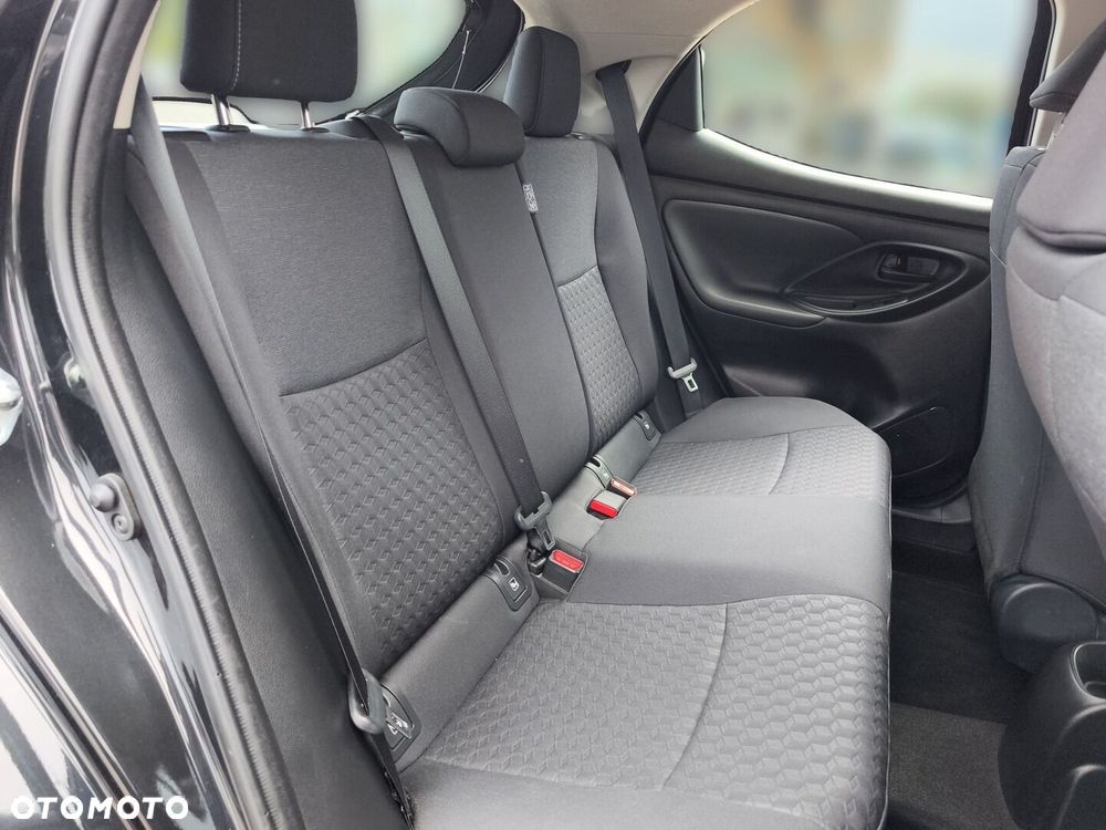 Toyota Yaris 1.5 Comfort CVT - 12