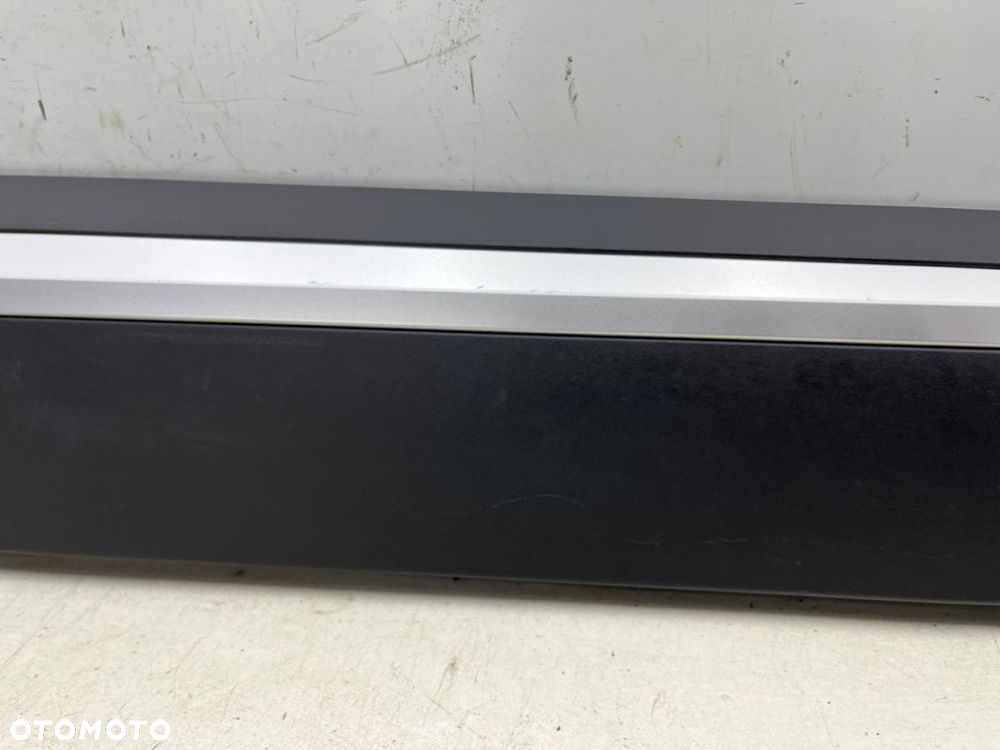 Listwa MG ZS II 24r.- prawa przednia dolna nakładka drzwi bocznych prawy przód 11410356r - 9