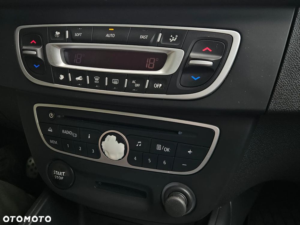 Renault Megane TCe 180 GT - 18