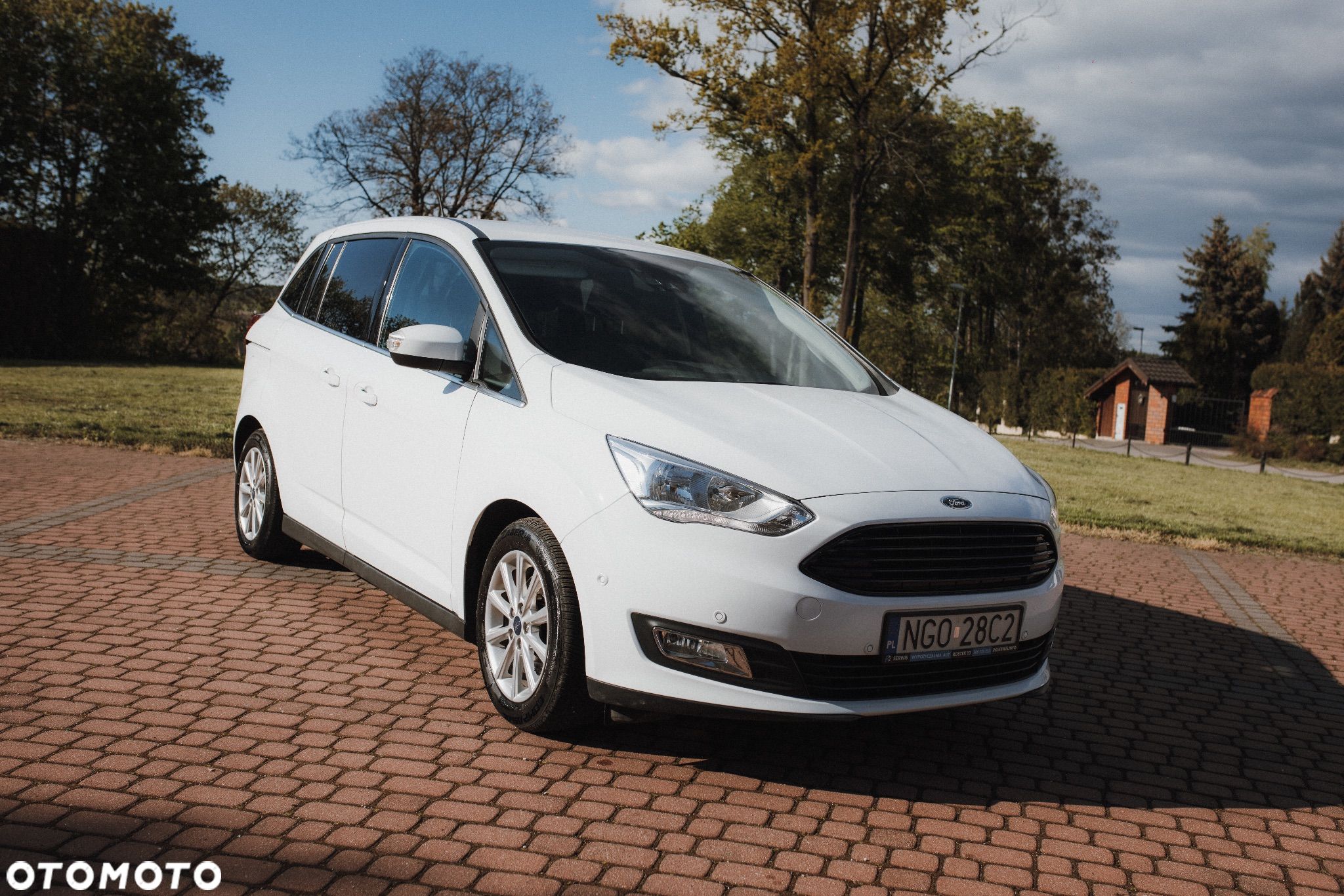 Ford Grand C-MAX - 1