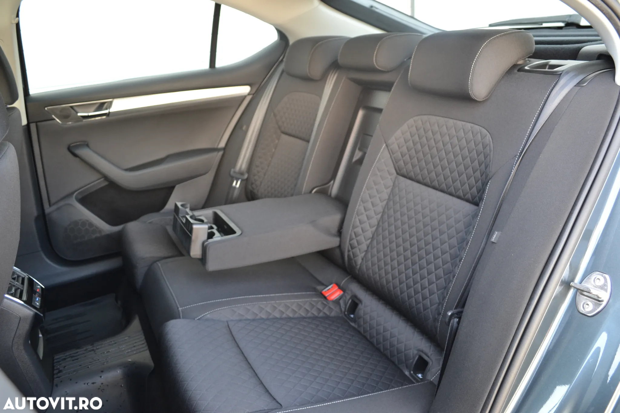 Skoda Superb 2.0 TDI 4X4 DSG Ambition - 13