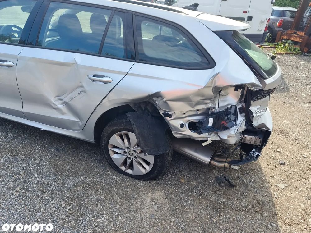Skoda Octavia 1.5 TSI e-TEC DSG Ambition - 18