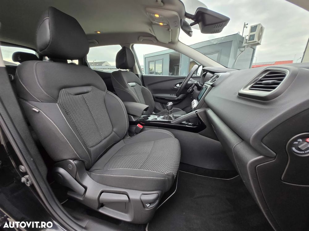 Renault Kadjar BLUE dCi 115 BUSINESS EDITION - 16