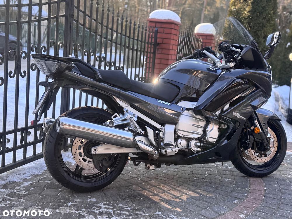 Yamaha FJR - 4
