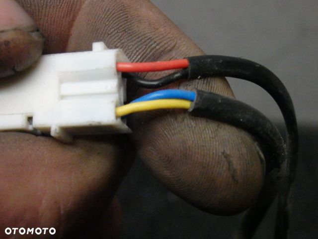 BMW F30 F31 NAPINACZ PASA PRAWY PRZÓD 7259388 ÓD  RAF-AUTO CZĘŚCI BMW - 3