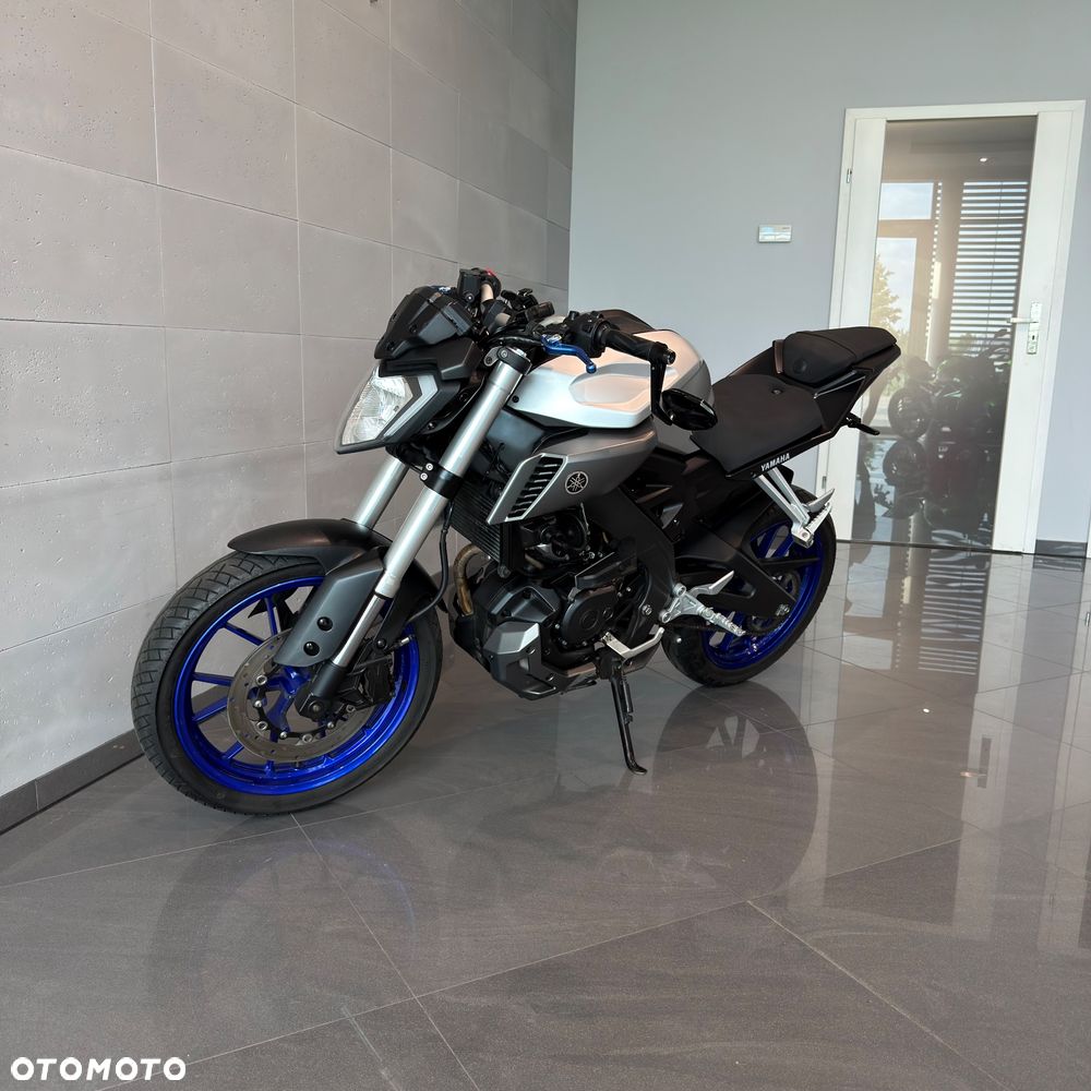 Yamaha MT - 7