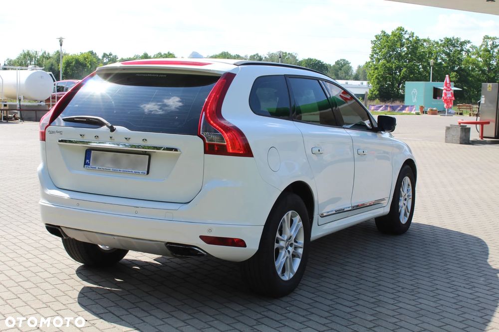 Volvo XC 60 T5 Drive-E Momentum - 8