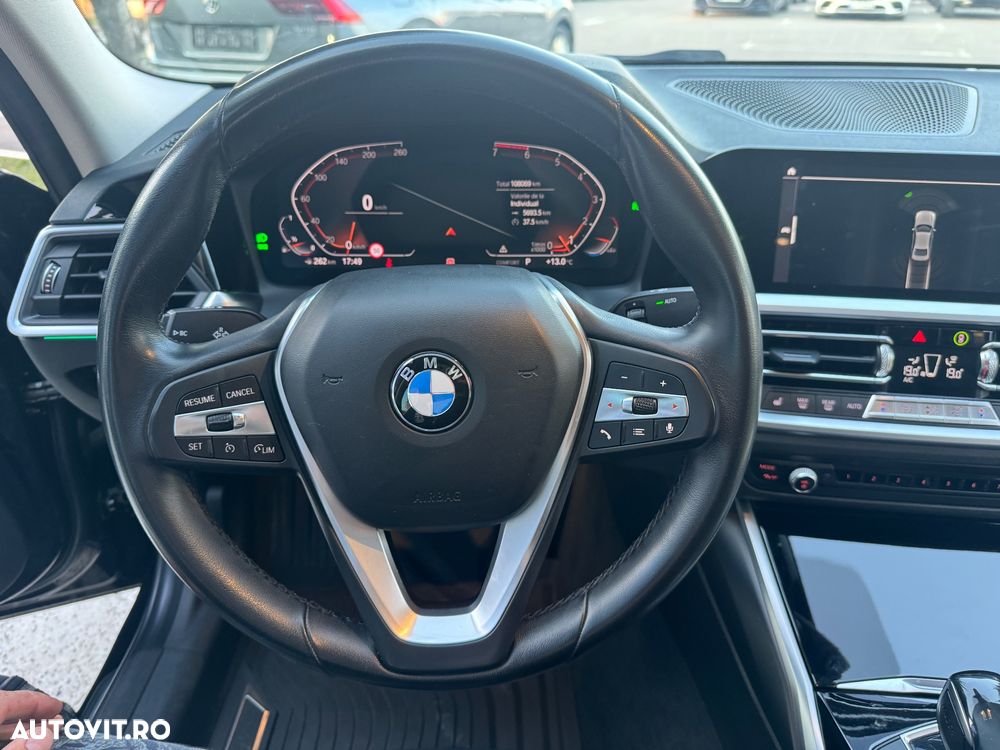 BMW Seria 3 320i Aut. Luxury Line - 13