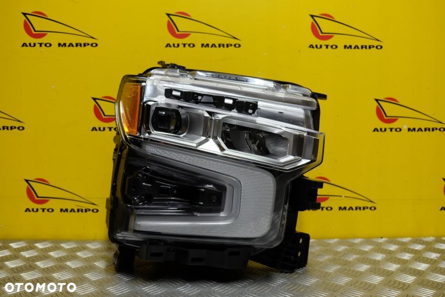 CHEVROLET SILVERADO 1500 2022- REFLEKTOR LAMPA PRZÓD MID LED PRAWA USA - 2