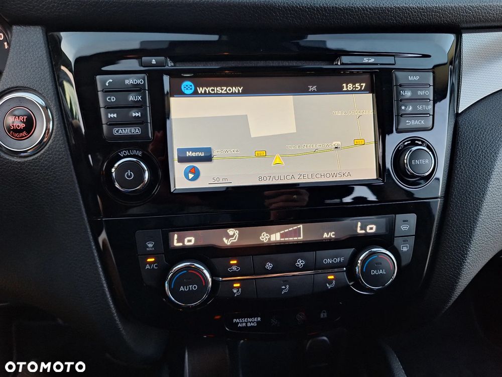 Nissan Qashqai 1.2 DIG-T N-Connecta Xtronic - 18
