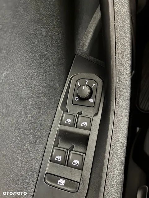 Skoda Karoq 1.5 TSI ACT Sportline DSG - 31