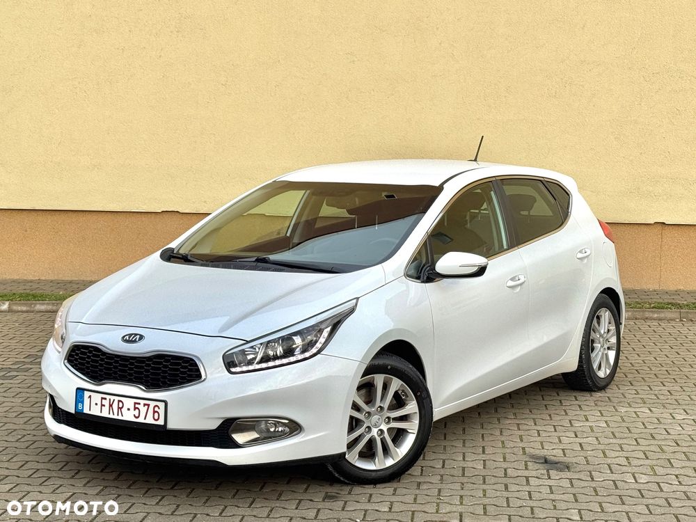 Kia Ceed 1.6 CRDi XL - 1