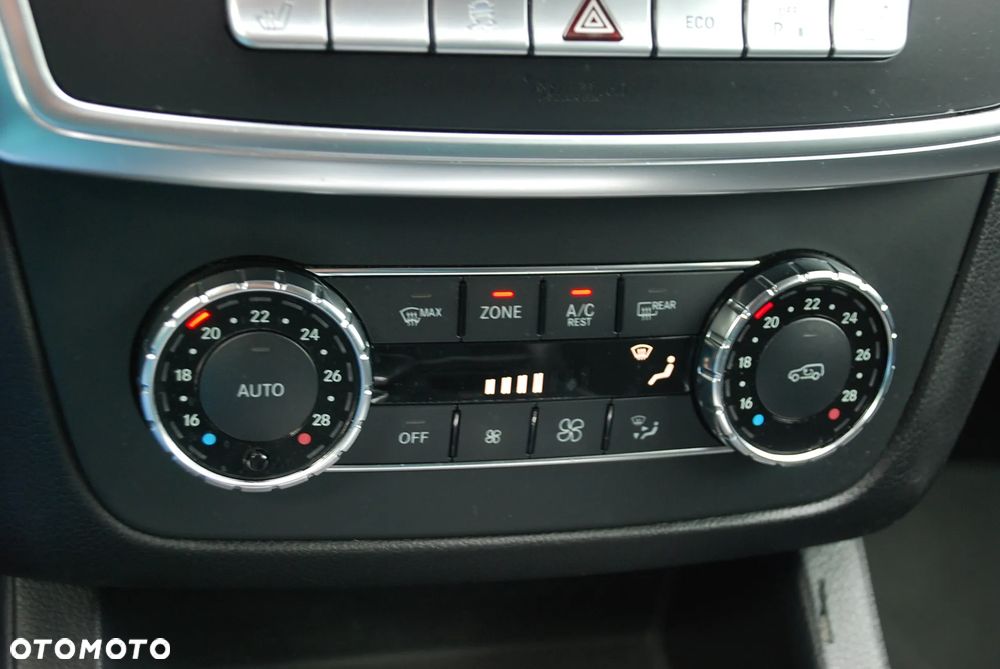 Mercedes-Benz ML 350 BlueTec 4-Matic - 23