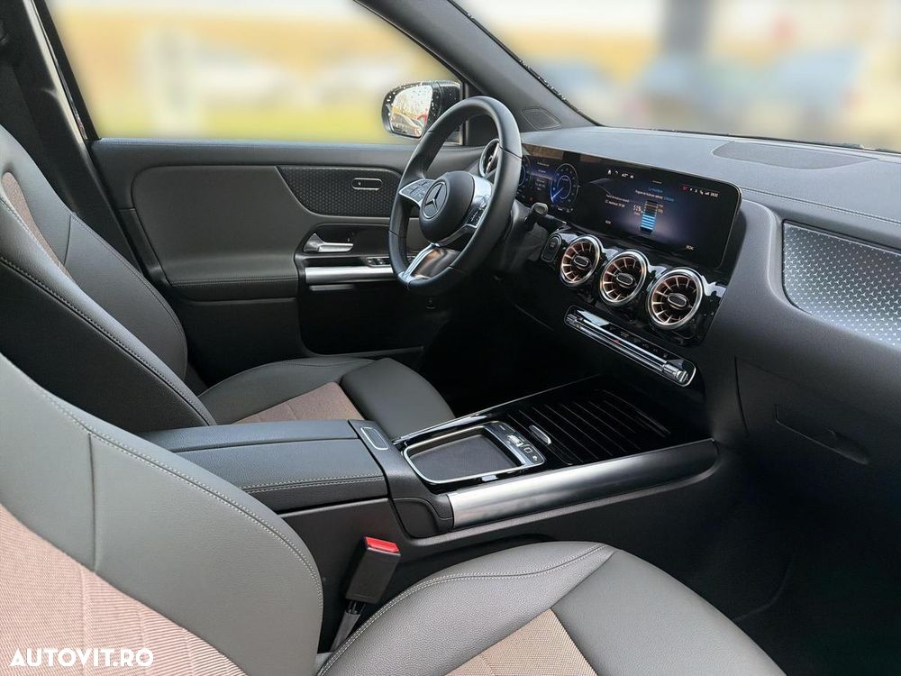 Mercedes-Benz EQA 250+ - 12
