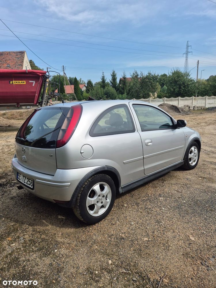Opel Corsa - 3