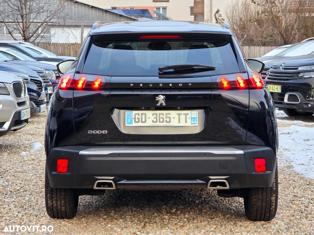 Peugeot 2008 PureTech 130 EAT8 Allure - 11