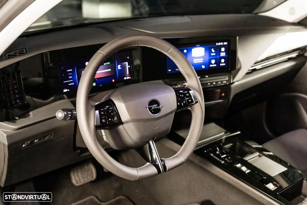 Opel Astra Sports Tourer - 17