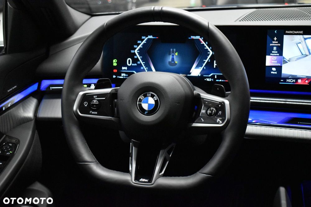 BMW Seria 5 - 13