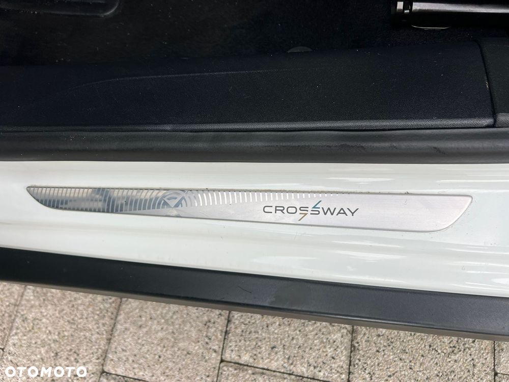Peugeot 2008 - 16