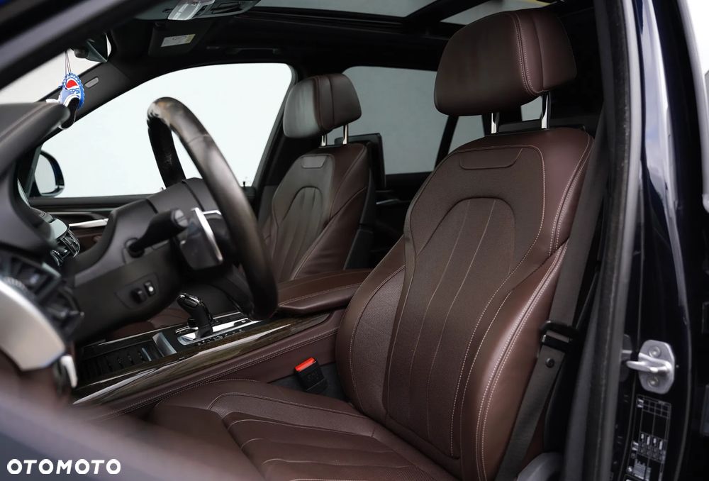 BMW X5 M M50d - 29