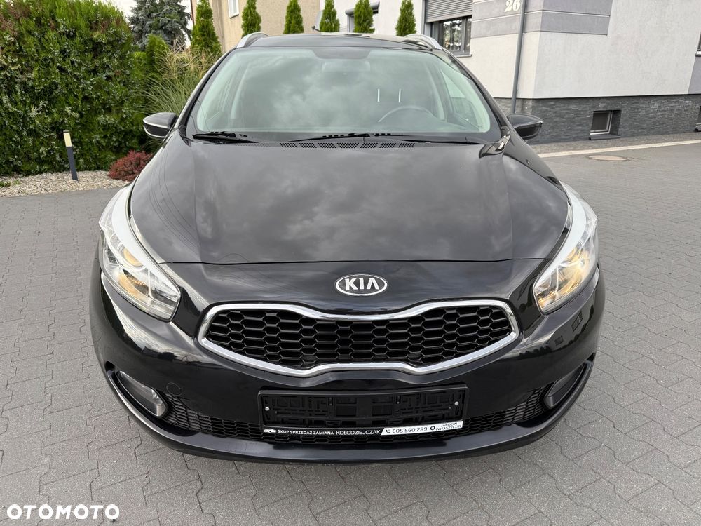 Kia Ceed 1.6 GDI Dream Team Edition - 2